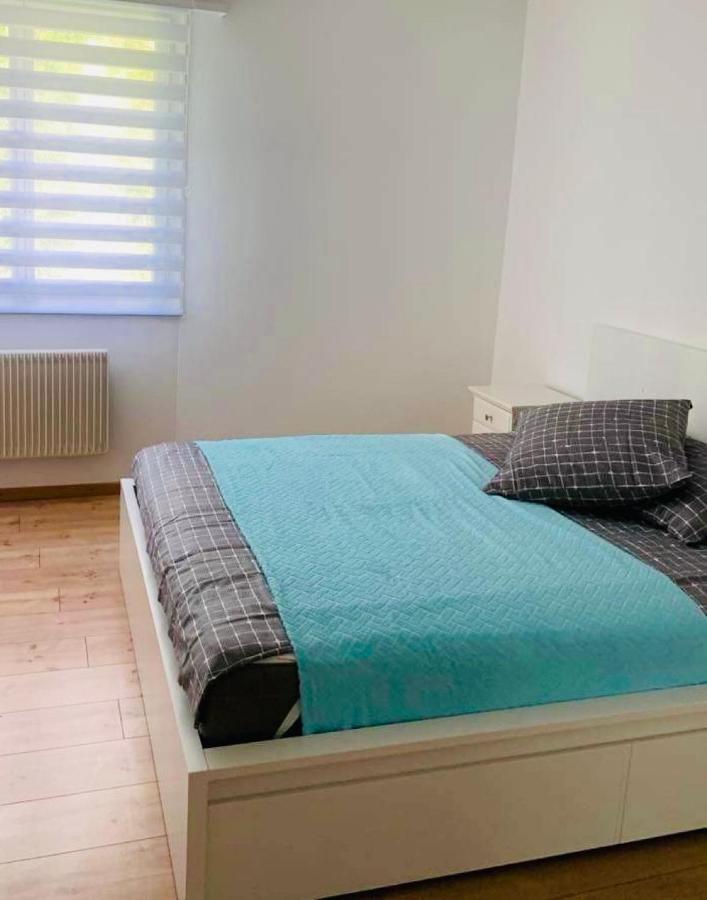 Mym Now In Apartment Bern
